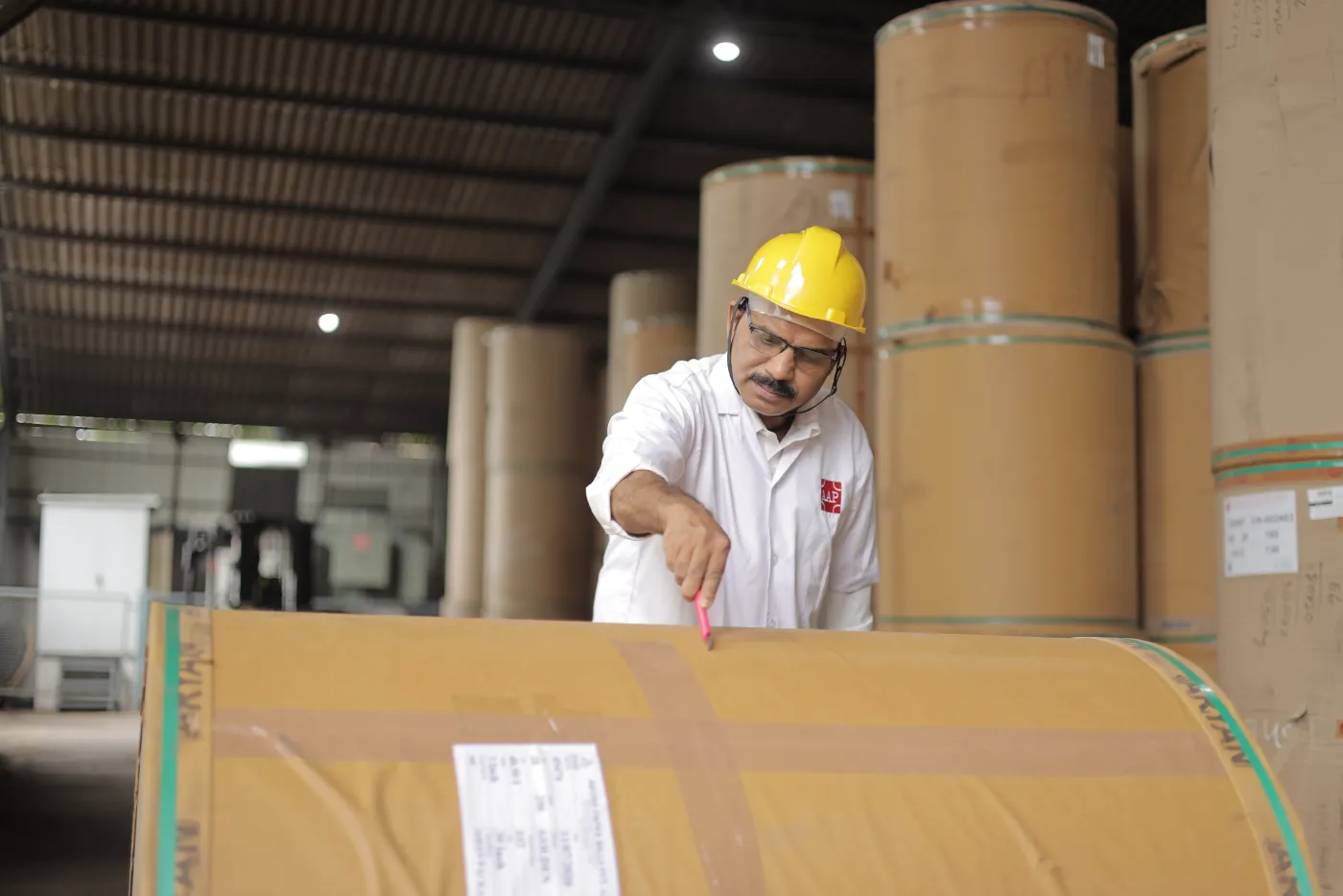 How Asian Packaging Industries Manufactures High-Quality Corrugated Boxes